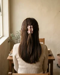 Bow Shape Claw, worn in the hair