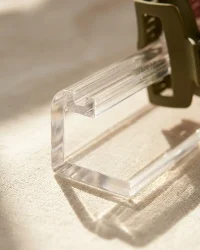 Clip Display Rail, close up