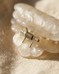 Cloud Claw, close up