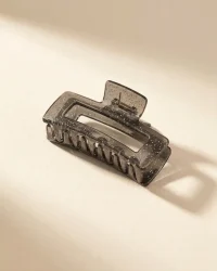Open Frame Claw in Sesame Smoke