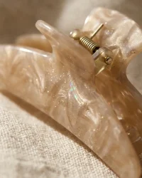 Slim French Claw, close up